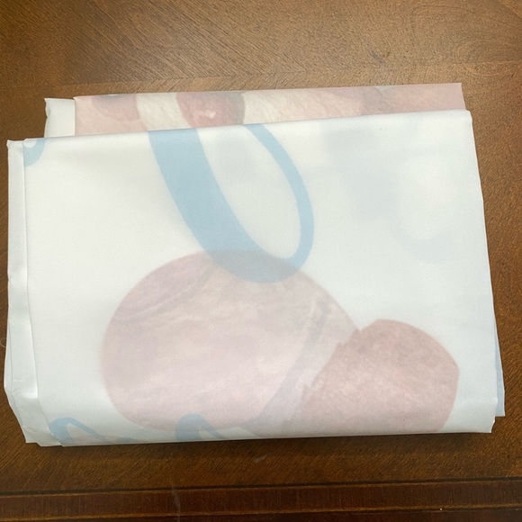 Bear  Backdrop
Backdrop Keychains - Picture 3 of 3